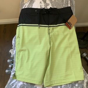 NWT Vans Boys Boardshorts